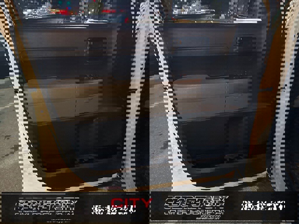 Used 2012 Toyota Tundra 4x4 Double Cab image 25