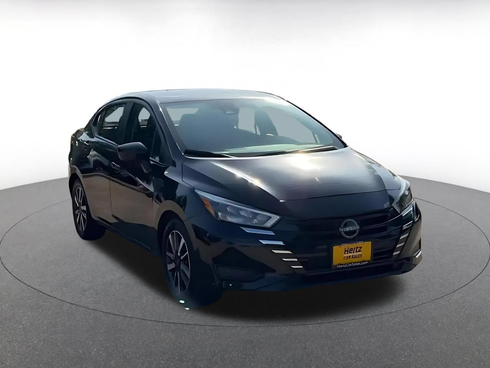 Used 2025 Nissan Versa SV FWD image 3