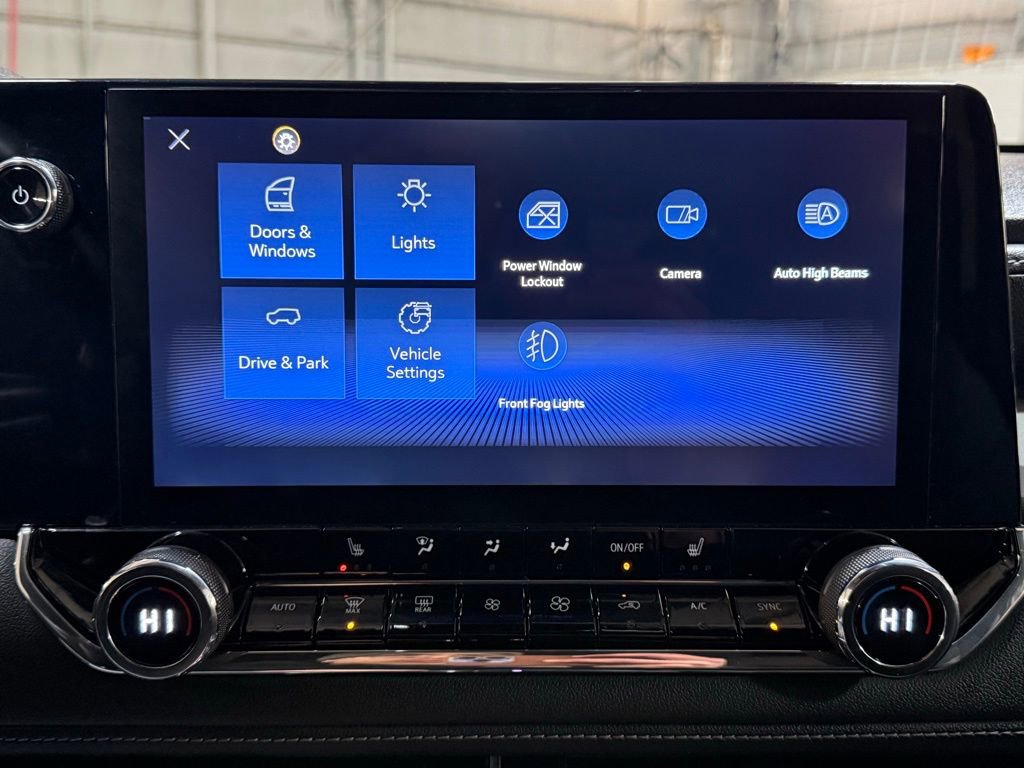 Used 2023 Chevrolet Colorado LT w/ LT Convenience Package II image 11