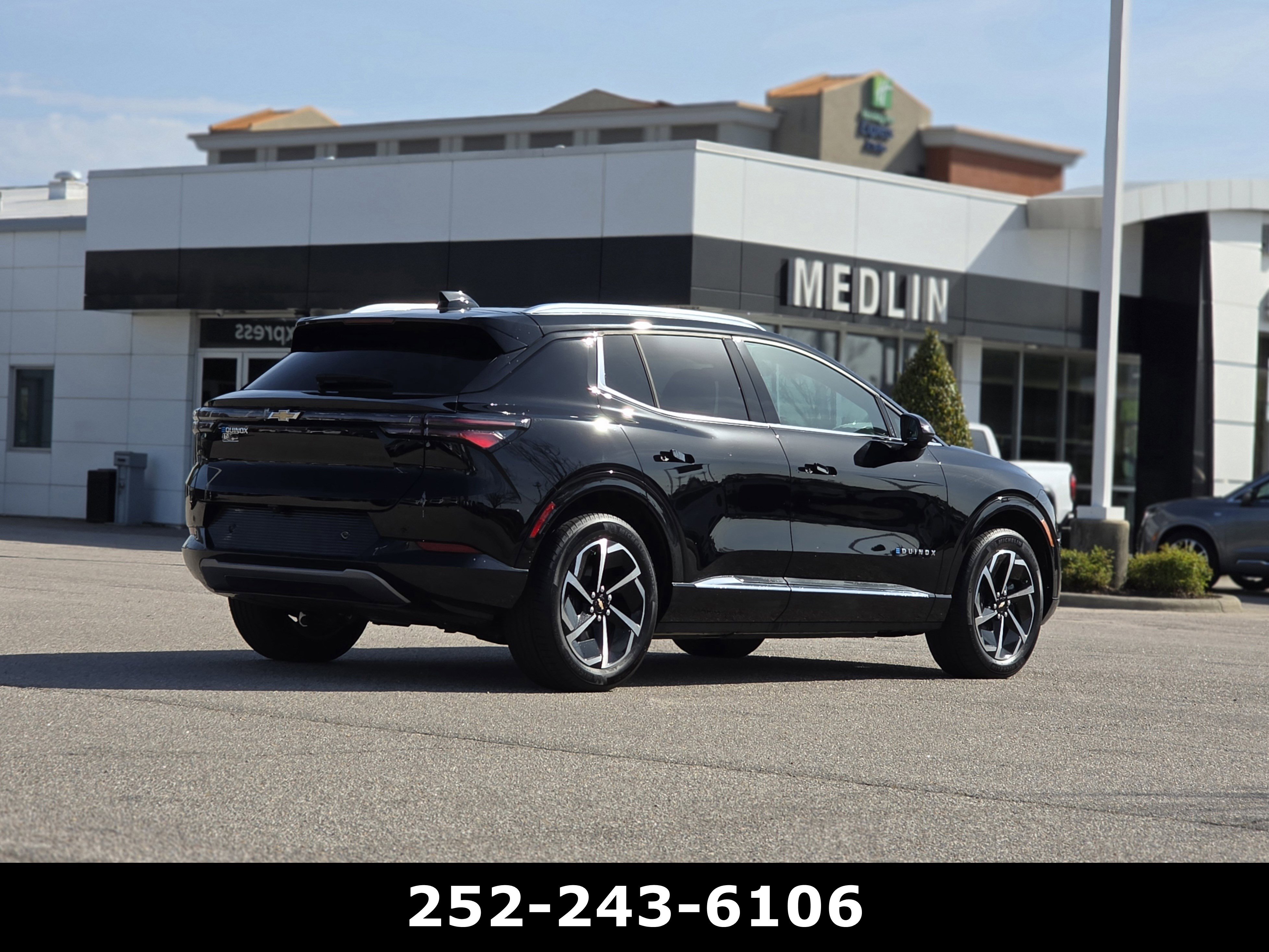 Used 2025 Chevrolet Equinox EV LT image 7