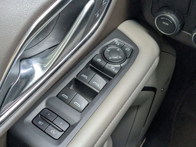 Used 2022 Chevrolet Tahoe LT w/ Luxury Package image 21