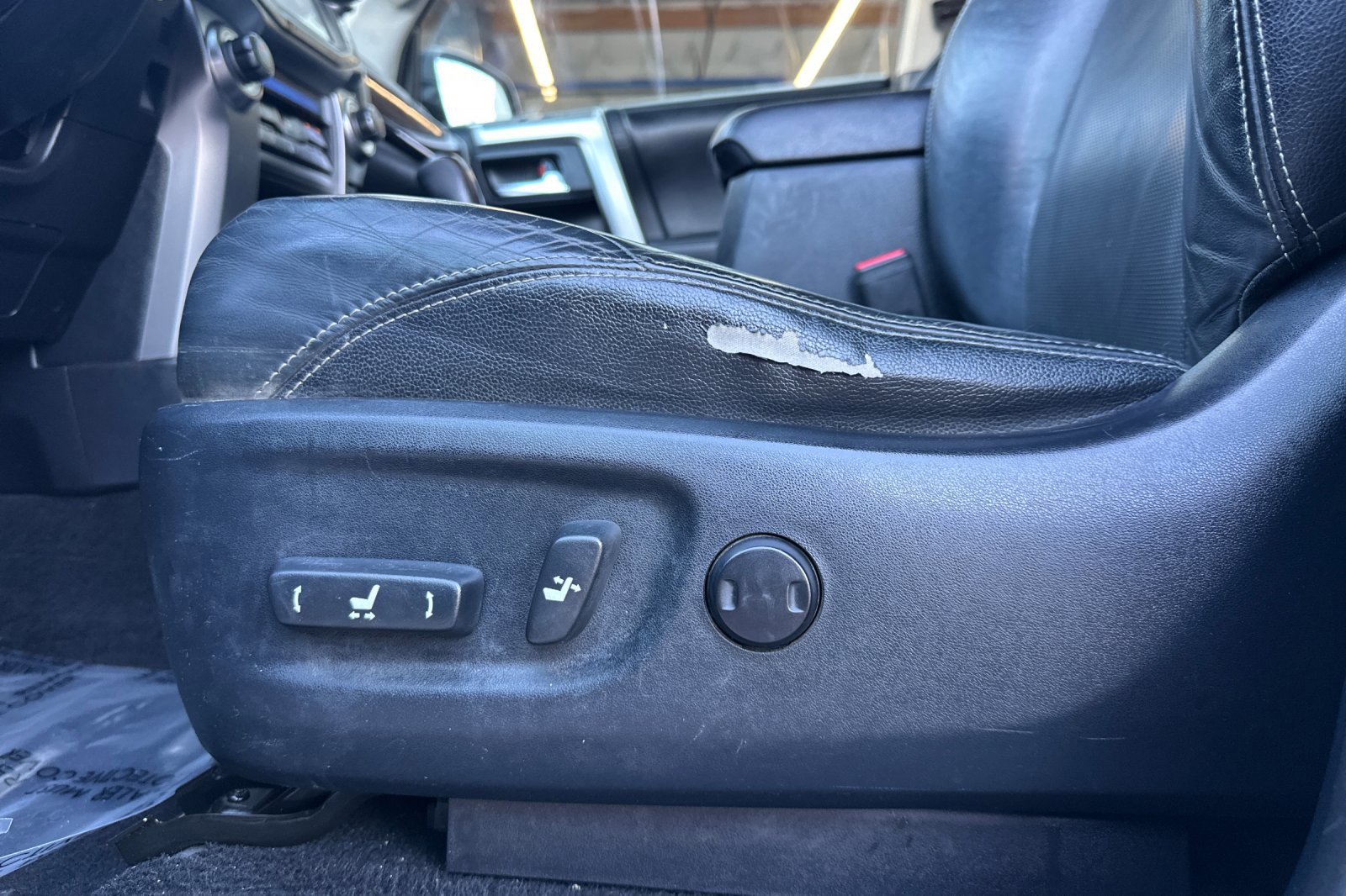 Used 2016 Toyota 4Runner Limited image 13