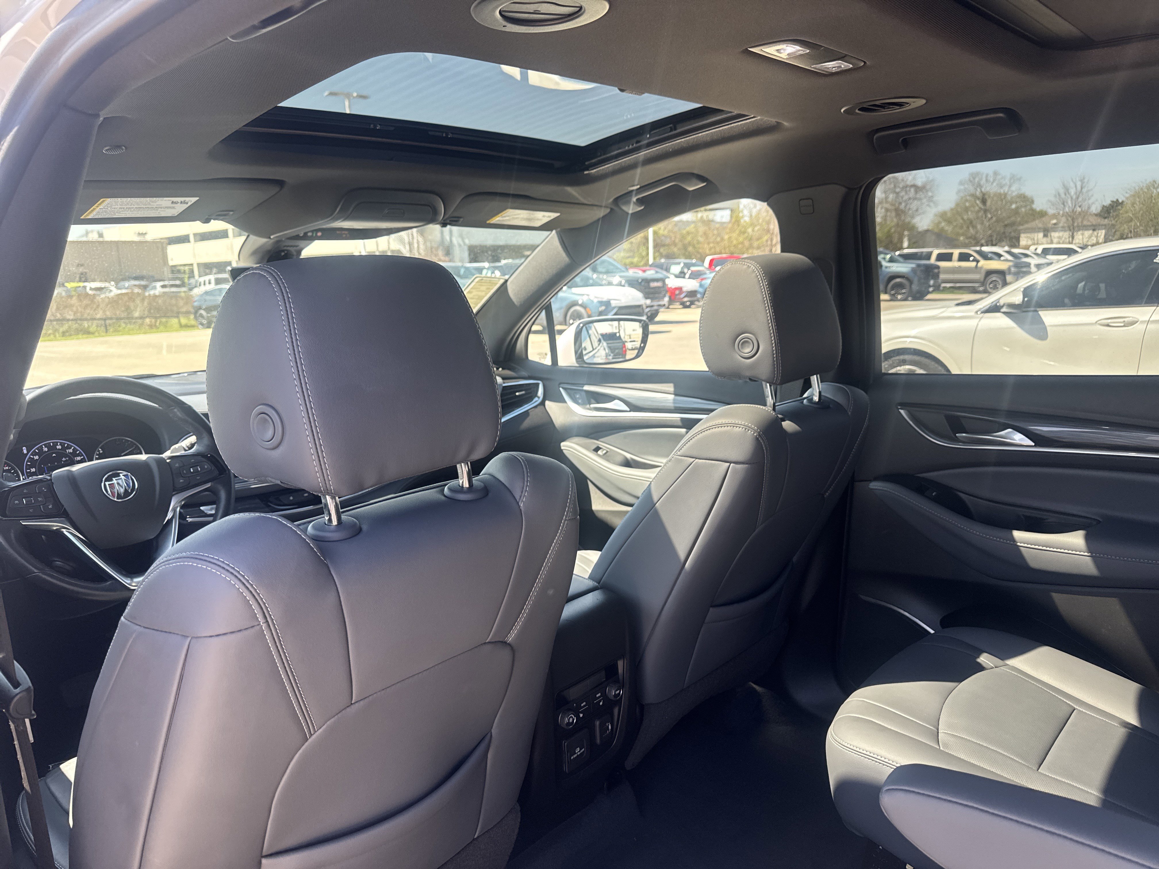 Used 2023 Buick Enclave Premium w/ Experience Buick Package image 9