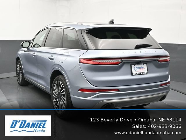 Used 2022 Lincoln Corsair Reserve w/ Equipment Group 201A AWD/4WD image 4