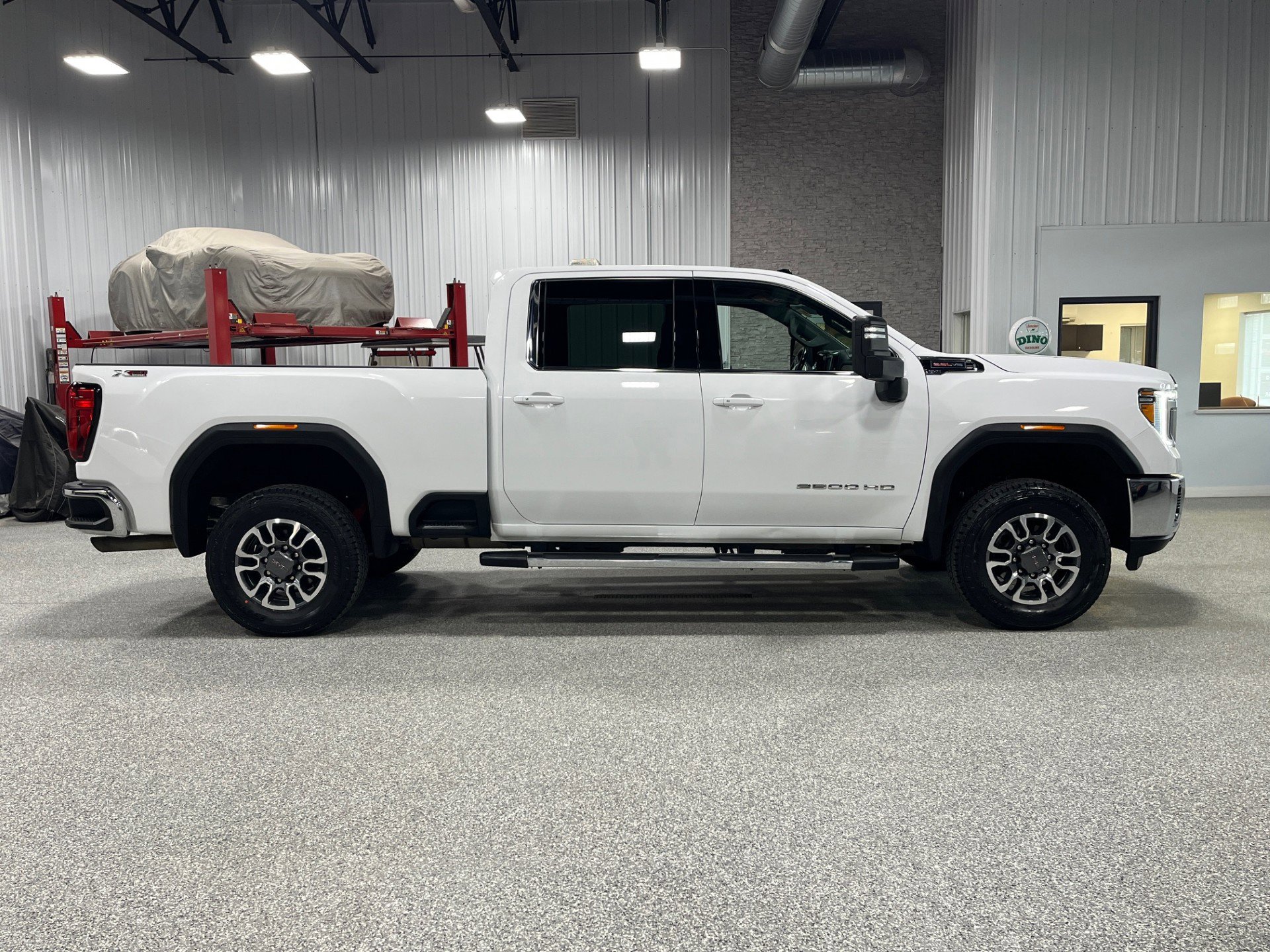 Certified 2022 GMC Sierra 2500 SLE w/ SLE Convenience Package image 7