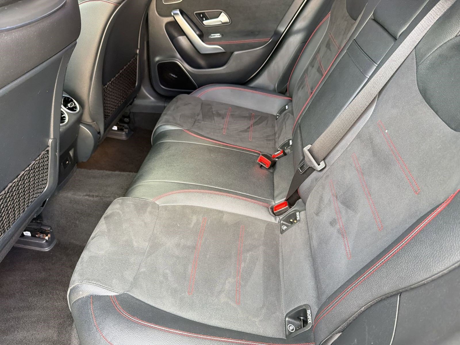 Used 2021 Mercedes-Benz CLA 250 image 27