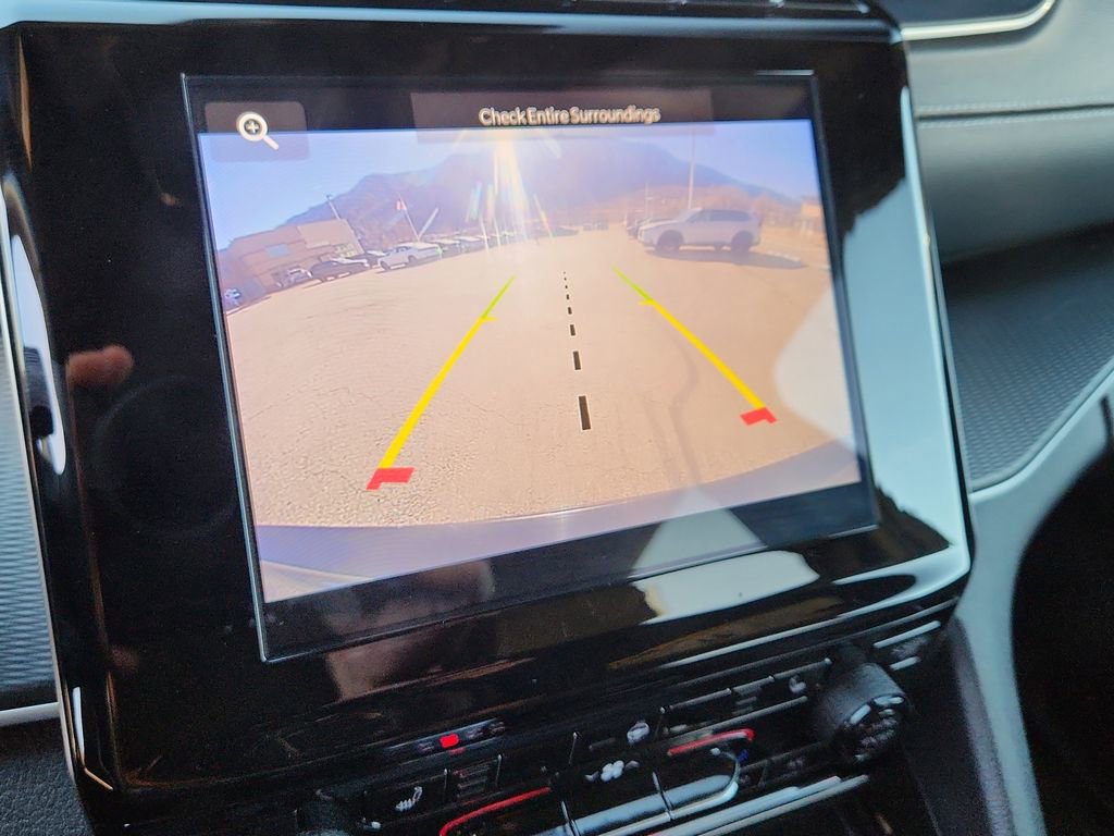 Used 2024 Jeep Grand Cherokee L Laredo image 21