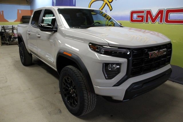 New 2026 GMC Canyon Elevation image 3