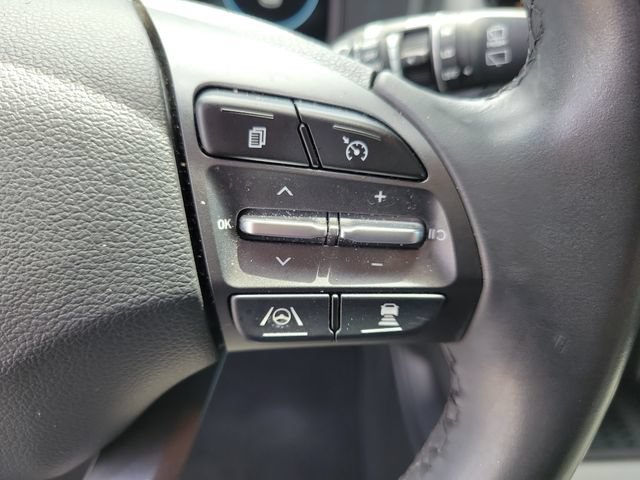 Used 2022 Hyundai Kona Limited AWD/4WD image 29