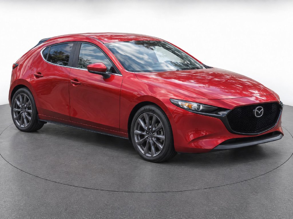 Used 2019 MAZDA MAZDA3 Hatchback FWD image 2