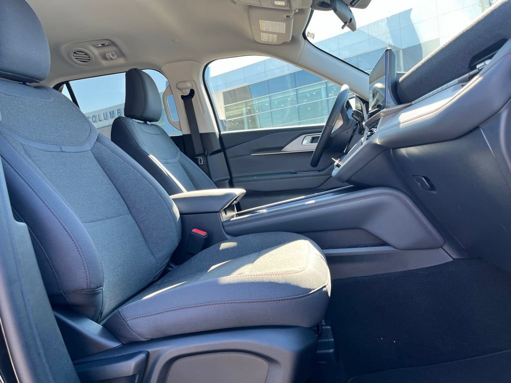 New 2026 Ford Explorer Active RWD image 7