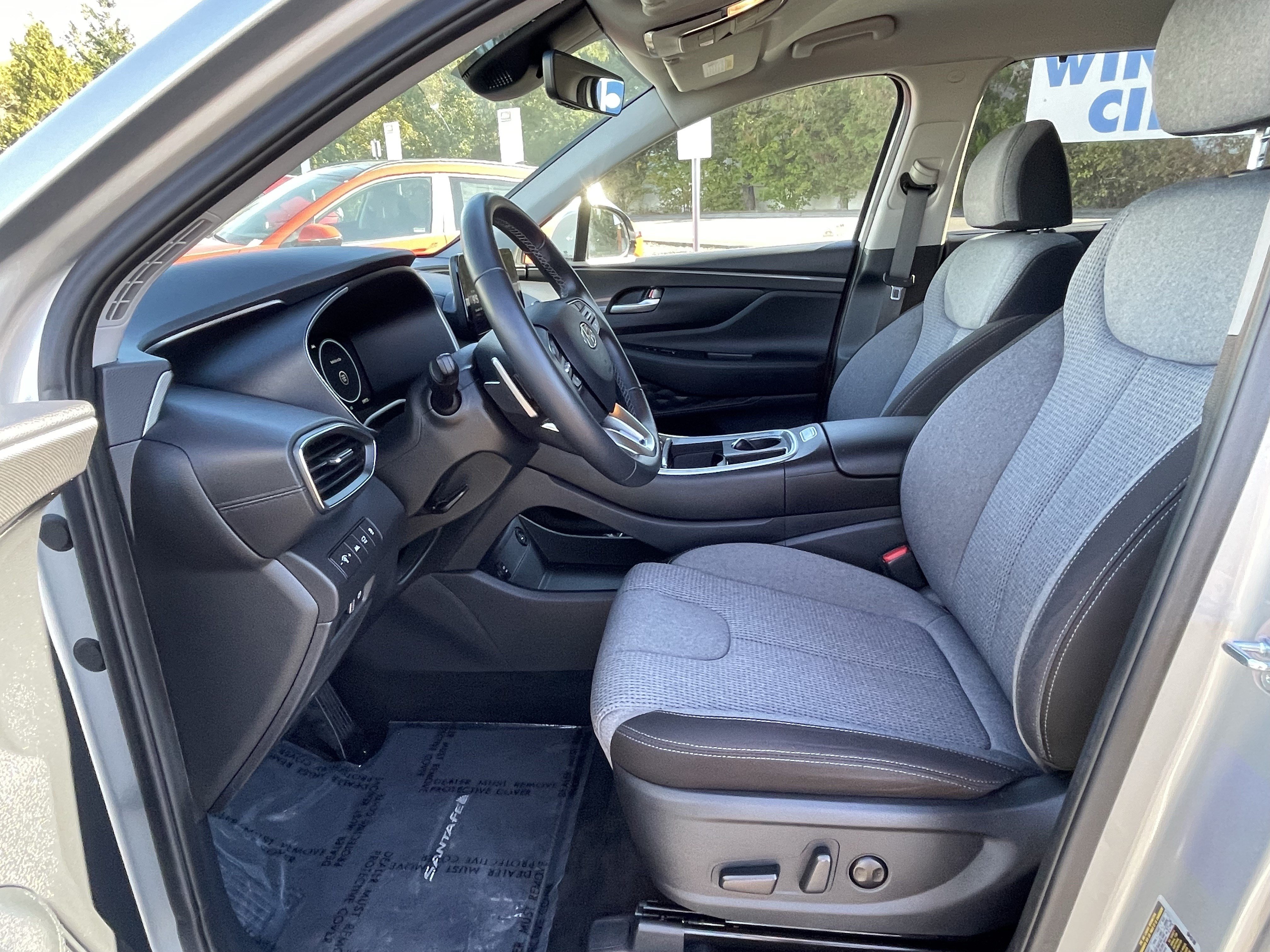 Certified 2023 Hyundai Santa Fe SEL Convenience AWD/4WD image 11