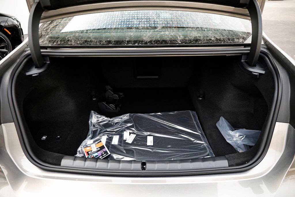 New 2026 BMW 740i w/ Premium Package image 29