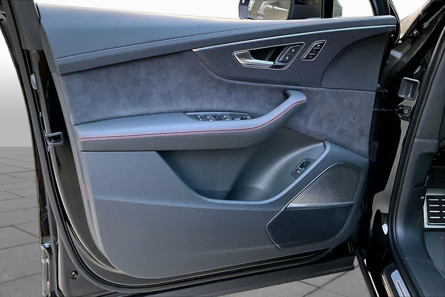 New 2026 Audi SQ7 Prestige AWD/4WD image 10