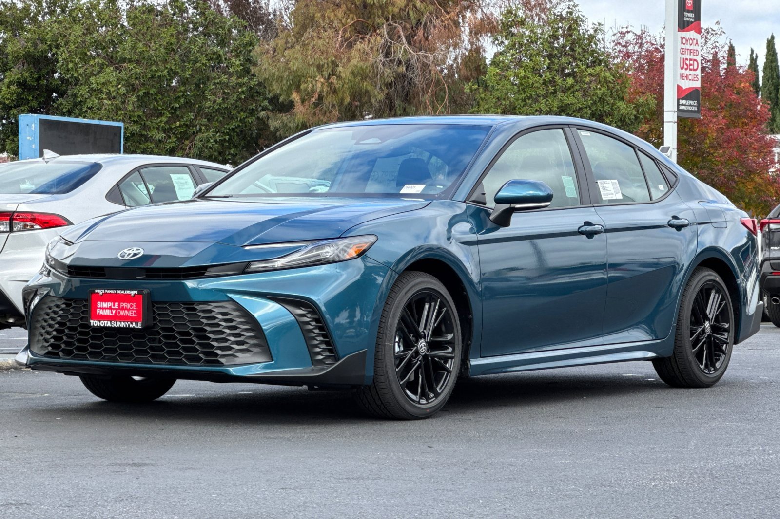 New 2026 Toyota Camry SE image 2