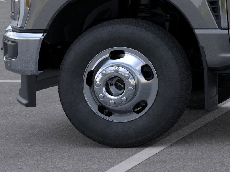 New 2025 Ford F350 XL image 19