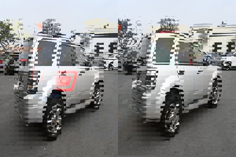 Used 2009 Ford Escape XLT image 12