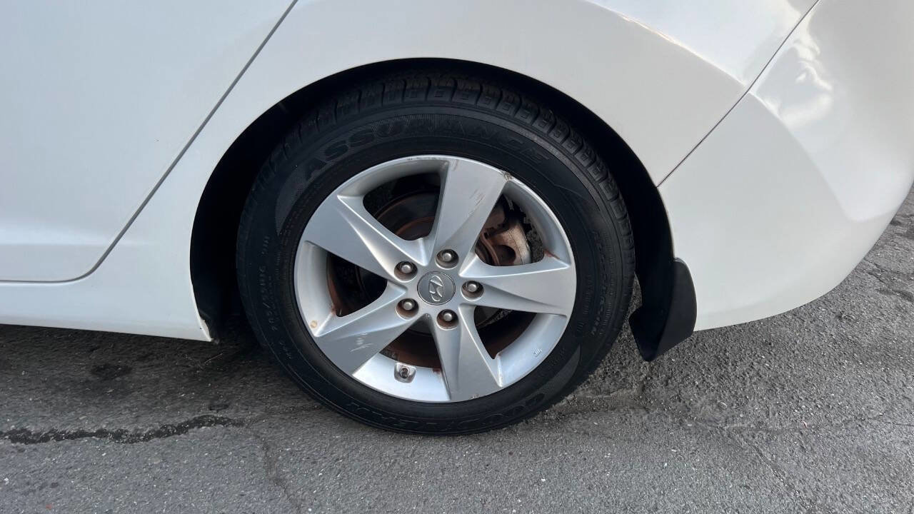 Used 2013 Hyundai Elantra GLS image 26