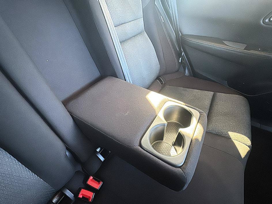 Certified 2025 Nissan Rogue SV FWD image 37