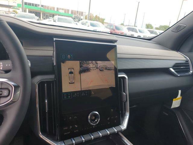 New 2026 GMC Acadia Elevation w/ Elevation Premium Package FWD image 16