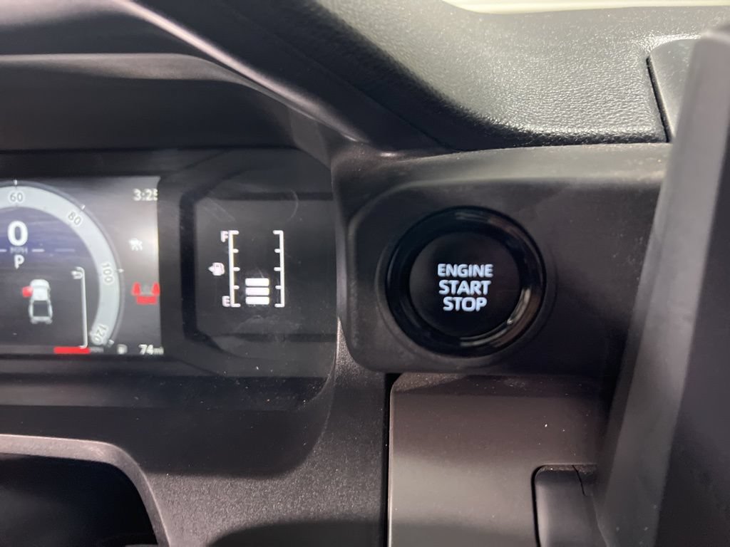 Used 2024 Toyota Tacoma SR5 AWD/4WD image 33