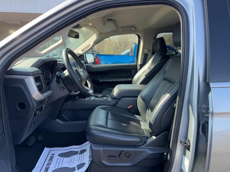 Used 2024 Ford Expedition Max XLT AWD/4WD image 21