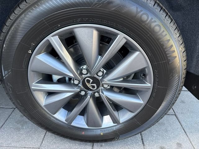 New 2026 INFINITI QX80 Pure w/ Cargo Package AWD/4WD image 9