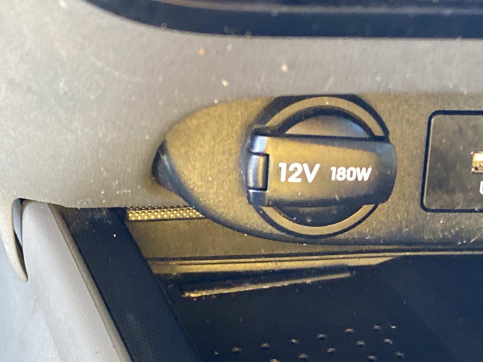 Used 2022 Hyundai Elantra SEL w/ Convenience Package image 22