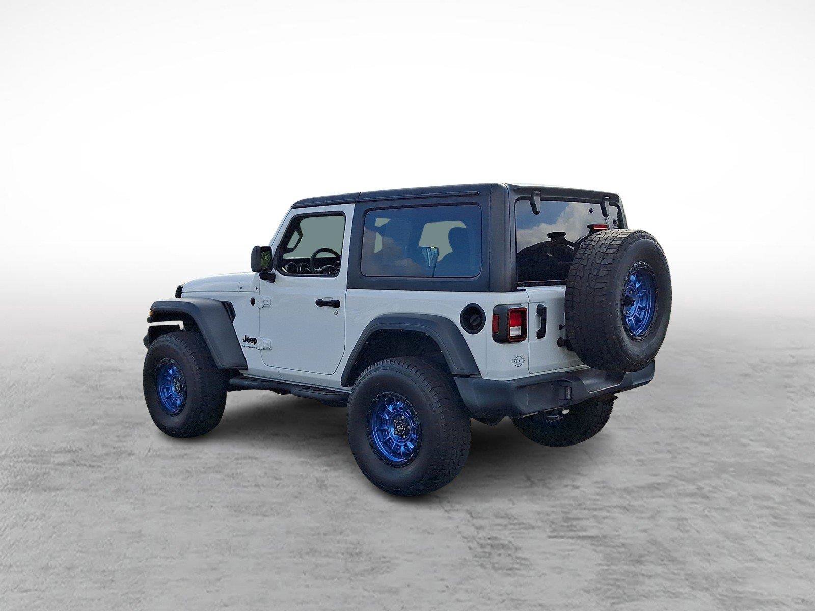 Used 2023 Jeep Wrangler Sport AWD/4WD image 5