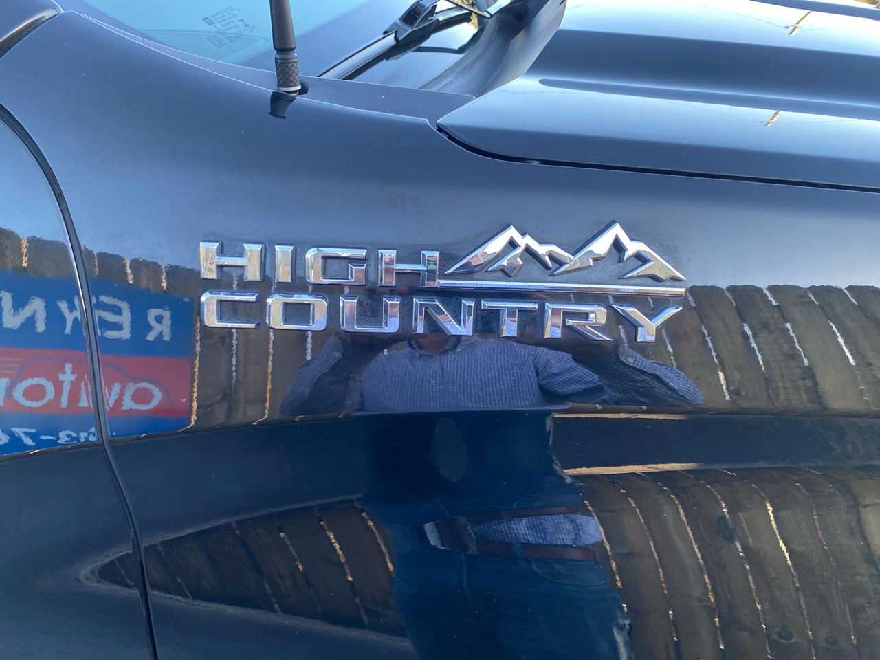 Used 2020 Chevrolet Silverado 1500 High Country w/ Technology Package image 5