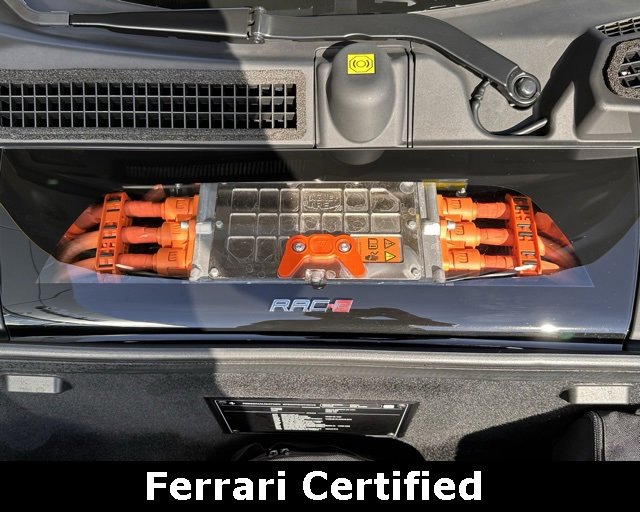 Used 2022 Ferrari SF90 Spider image 37