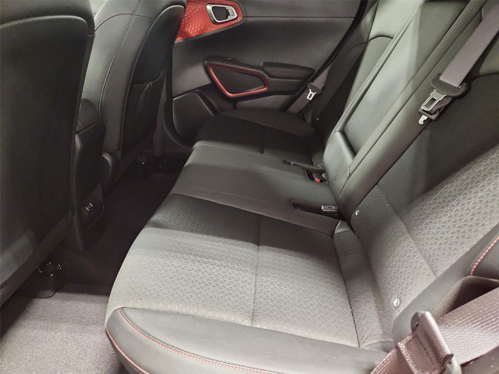 Used 2025 Kia Soul GT-Line w/ GT-Line Technology Package FWD image 25