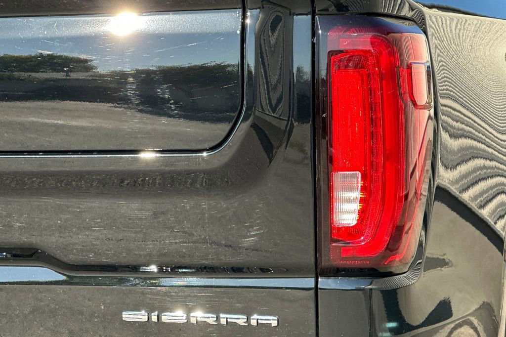 Used 2025 GMC Sierra 1500 Denali w/ Denali Reserve Package AWD/4WD image 25