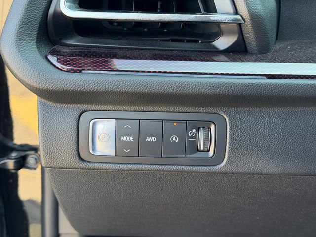 Used 2024 Chevrolet Traverse Z71 w/ Enhanced Driving Package AWD/4WD image 9