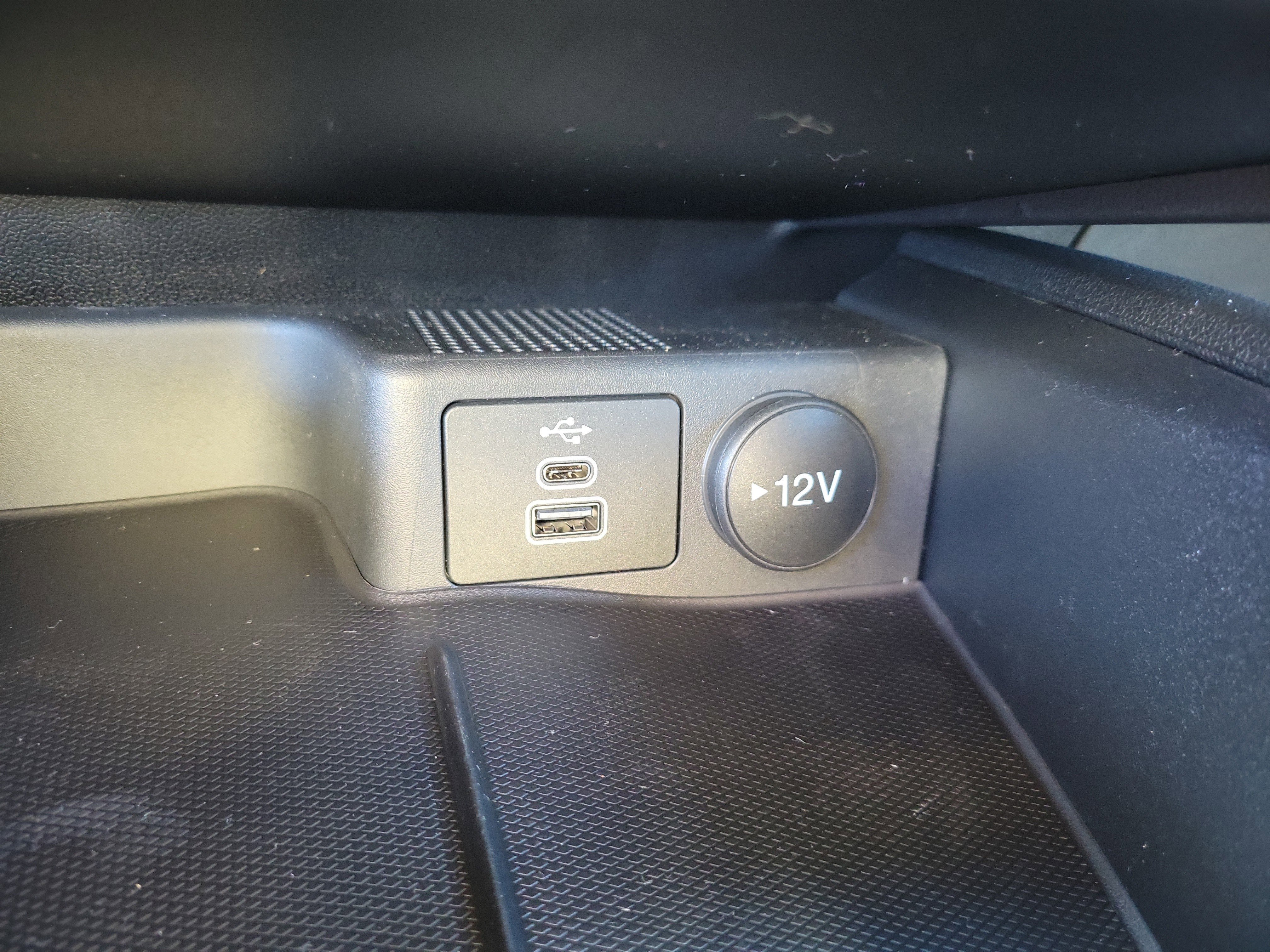 New 2026 Ford Escape ST-Line image 25