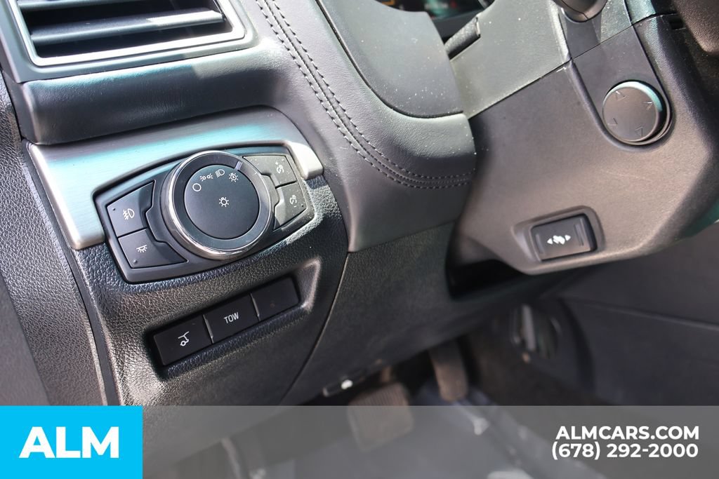Used 2016 Ford Explorer Platinum AWD/4WD image 16