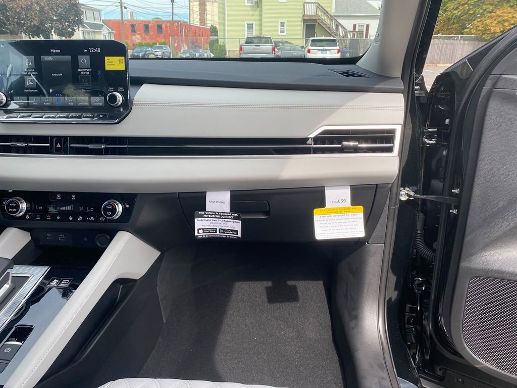 New 2025 Mitsubishi Outlander SEL image 29