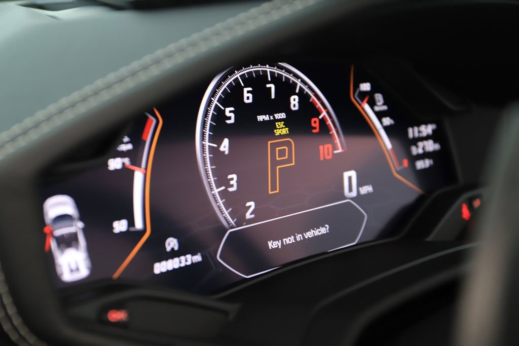 Used 2022 Lamborghini Huracan EVO image 27