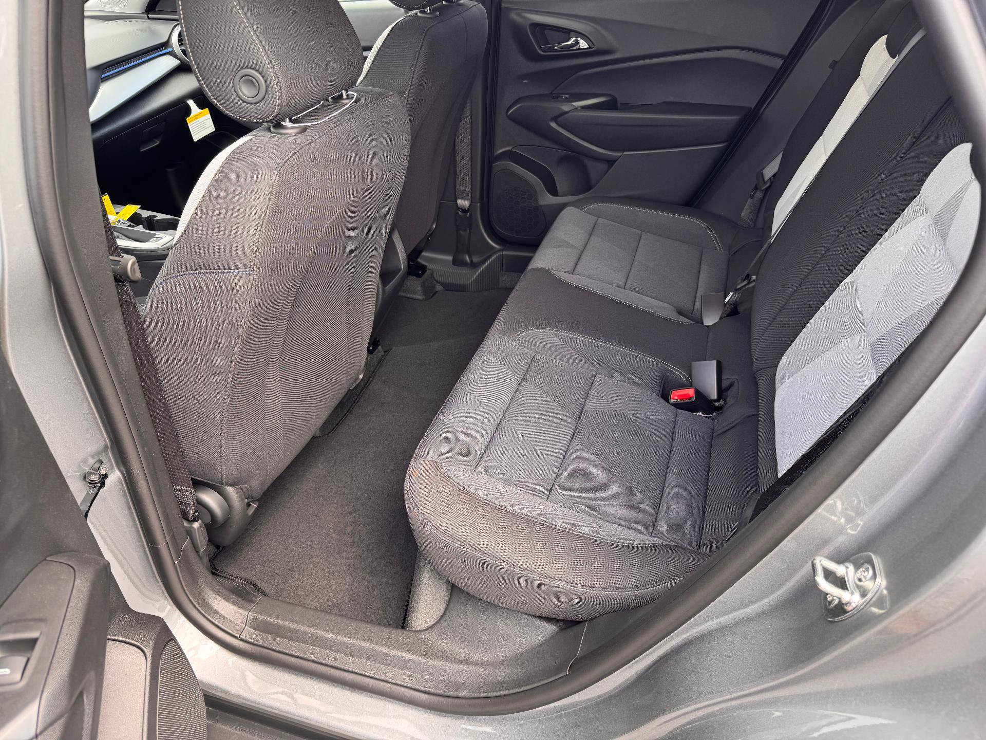 New 2026 Chevrolet Trax LS w/ LS Convenience Package FWD image 13