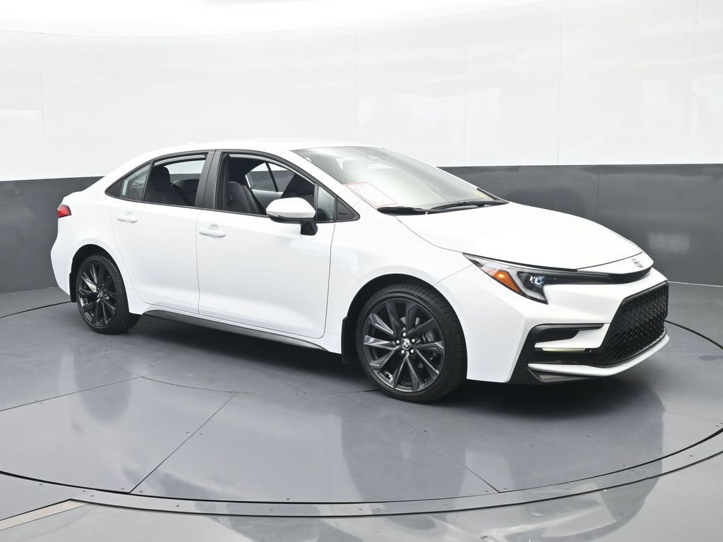 Used 2024 Toyota Corolla SE image 8