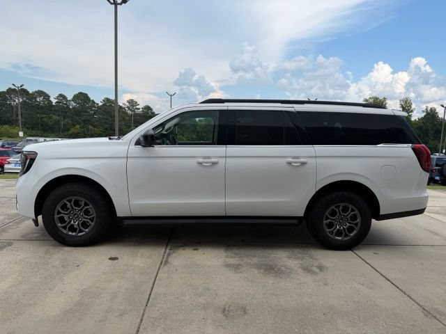 Used 2025 Ford Expedition Max Active RWD image 4