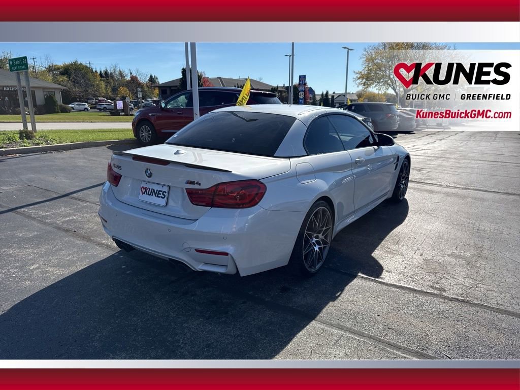 Used 2018 BMW M4 Convertible image 4