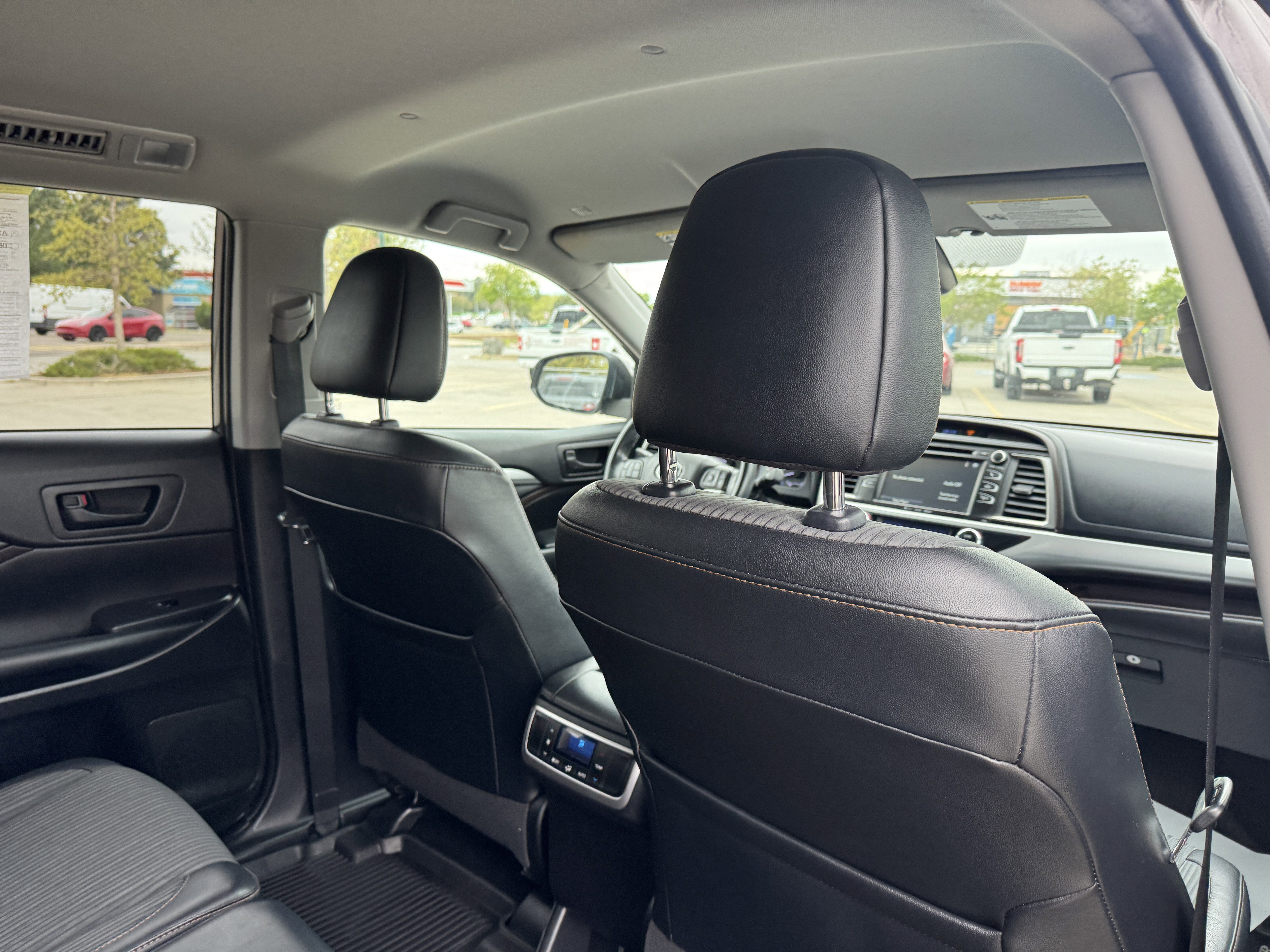 Certified 2019 Toyota Highlander Plus AWD/4WD image 17