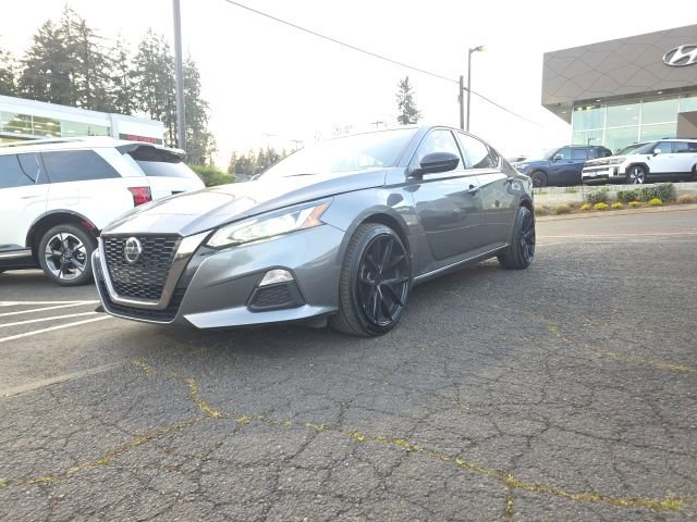 Used 2022 Nissan Altima 2.5 SR AWD/4WD image 3