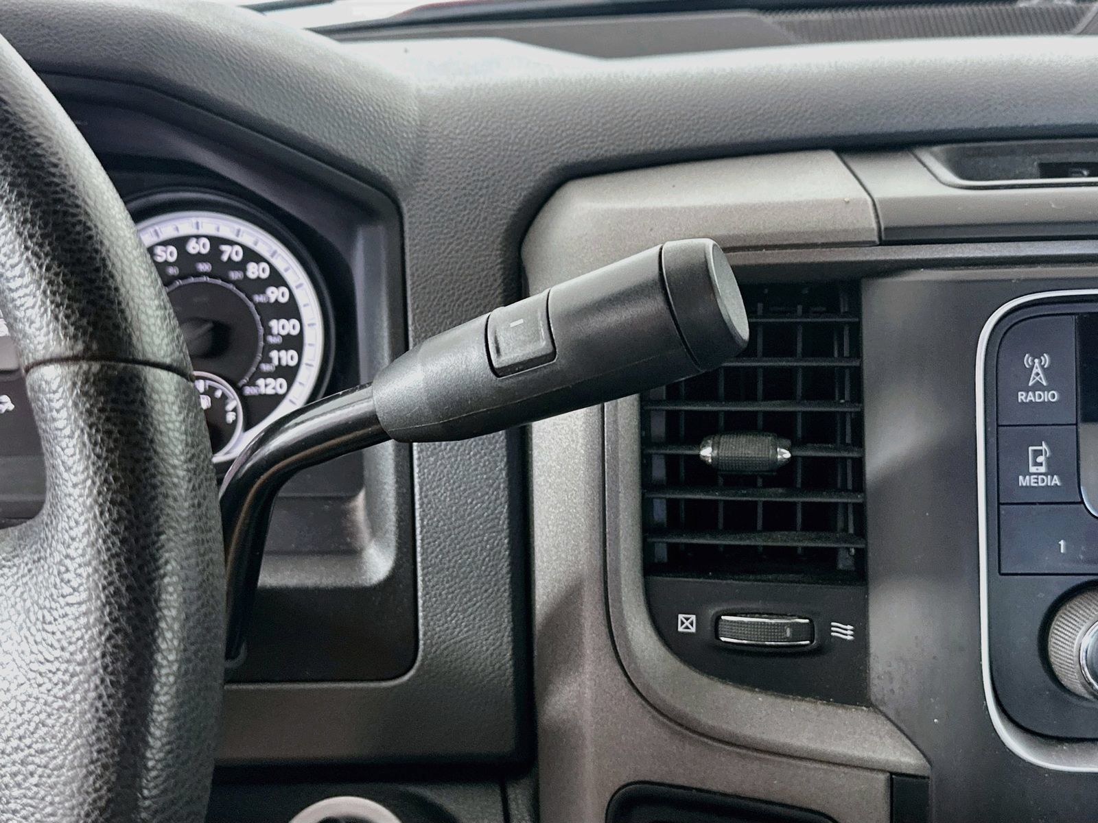 Used 2013 RAM 1500 Express RWD image 15