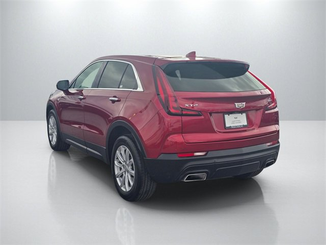 Used 2023 Cadillac XT4 Luxury w/ Cold Weather Package image 7