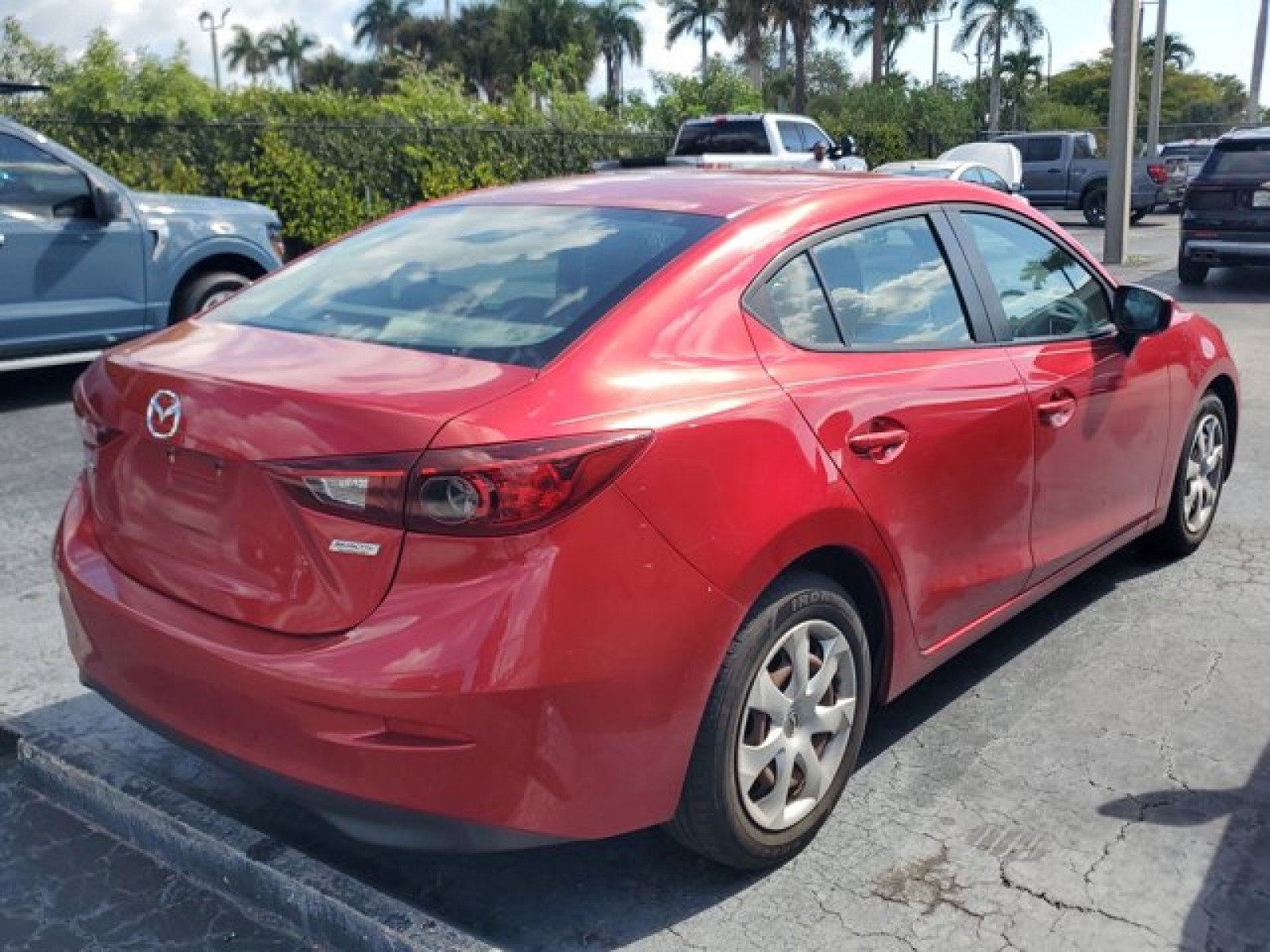 Used 2015 MAZDA MAZDA3 i Sport image 7