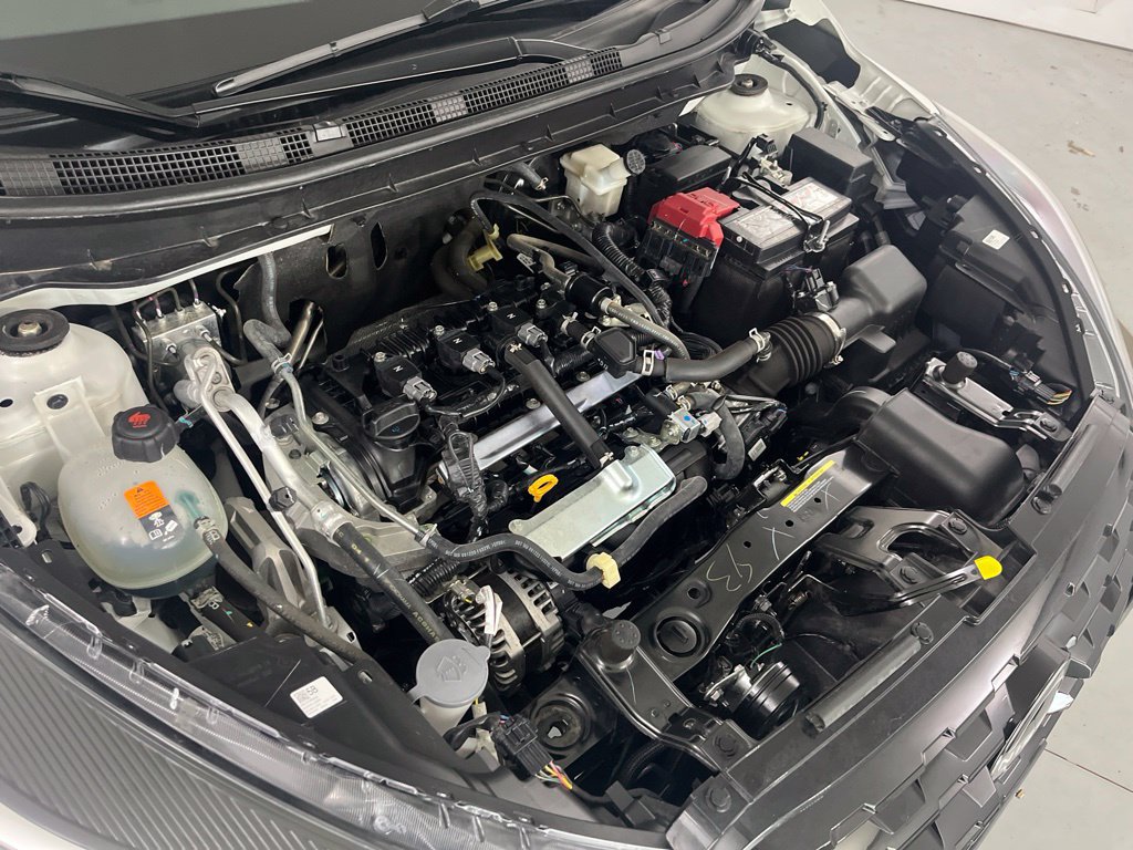 Used 2024 Nissan Kicks SR FWD image 10