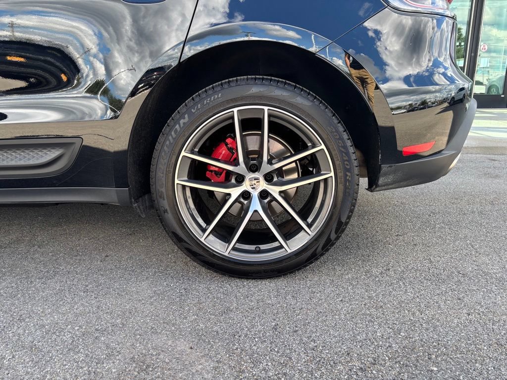 Certified 2023 Porsche Macan S AWD/4WD image 38