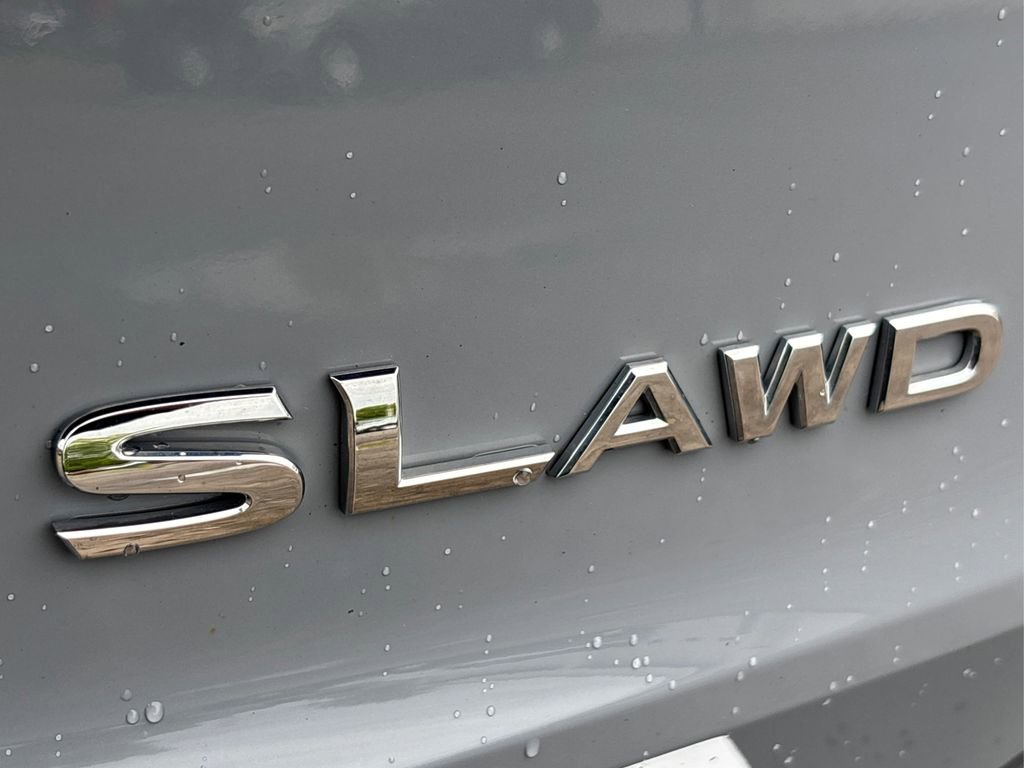 Used 2023 Nissan Rogue SL w/ SL Premium Package image 15